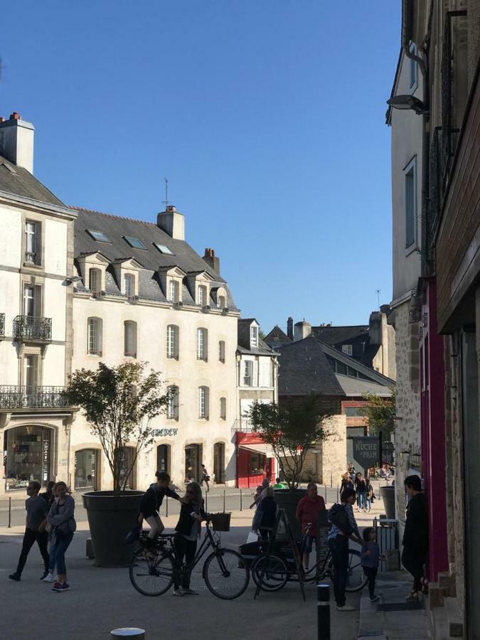 Appartement Au Coeur Du Quartier Historique Vannes Eksteriør bilde